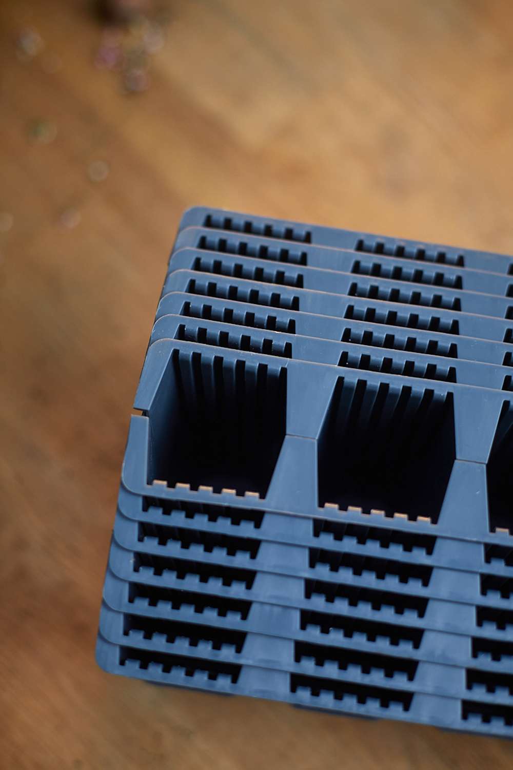 Forspiringsbakke, 28 dybe celler